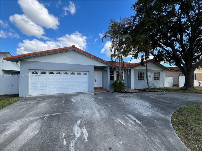 921 SW 139th Ave in Miami, FL - Building Photo - Building Photo