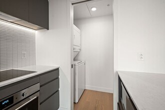 1245 Rue de Bleury in Montréal, QC - Building Photo - Building Photo