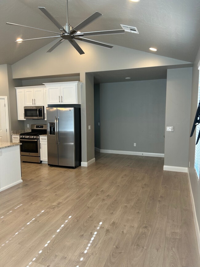 3676 S Montreal Ln in Saint George, UT - Building Photo - Building Photo