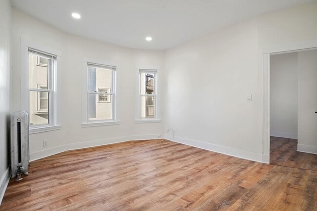 47 Marshall St in Medford, MA - Building Photo - Building Photo