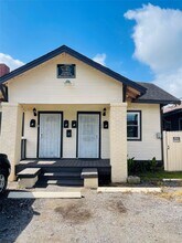 6912 Avenue C in Houston, TX - Building Photo - Building Photo