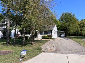 3335 Springbrook St in Ann Arbor, MI - Building Photo