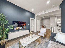 310 N Malcolm X Blvd in Dallas, TX - Building Photo