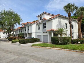 2024 Alta Meadows Ln in Delray Beach, FL - Building Photo - Building Photo