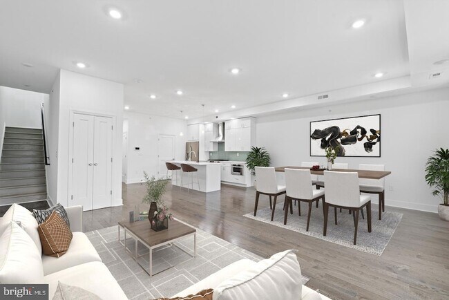 property at 1335 N Franklin St