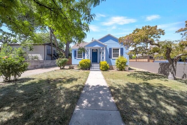 property at 2030 S Roberta St
