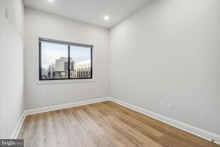 2157 E Lehigh Ave in Philadelphia, PA - Building Photo