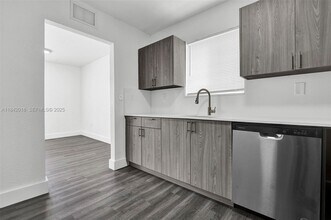 5753 NW 6th Ave in Miami, FL - Building Photo - Building Photo