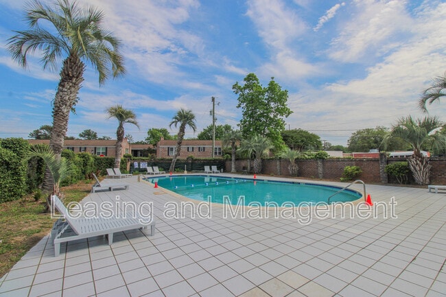 property at 867 Colony Dr
