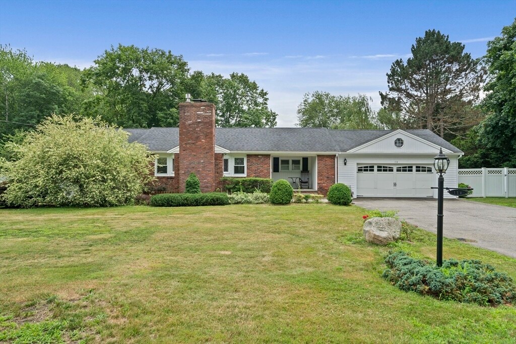 114 Main St in Norwell, MA - Building Photo
