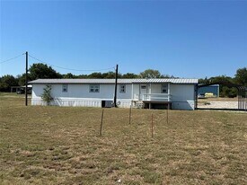 139 Cindy Ln in Weatherford, TX - Building Photo