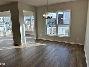 11 Allgood St in Pittsboro, NC - Foto de edificio - Building Photo