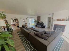 975 Delmar Way in Reno, NV - Building Photo - Building Photo