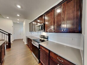 8095 Hula Popper St in Pickerington, OH - Building Photo - Building Photo