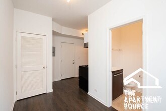 5054 N Winthrop Ave in Chicago, IL - Building Photo - Building Photo