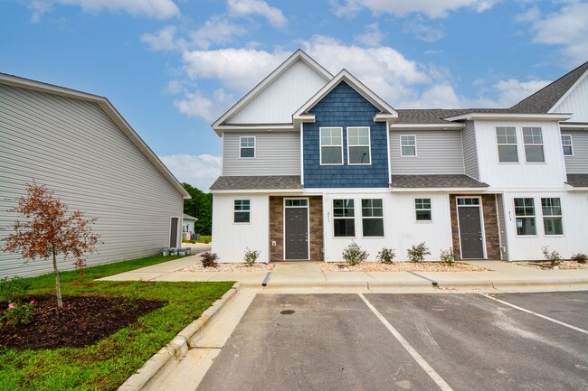 property at 211 Sandy Cv Ln