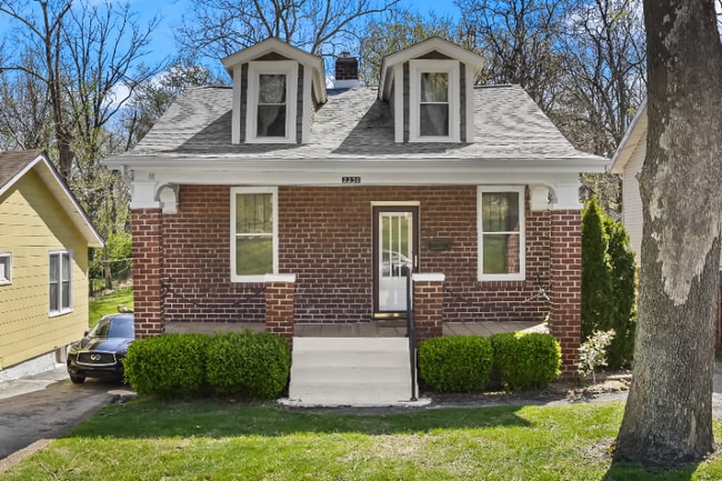 property at 2230 Northbury Ln