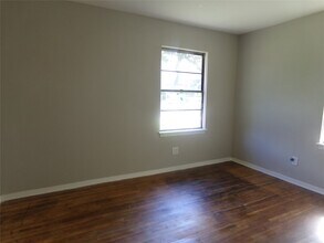 414 Gardenia St in Lake Jackson, TX - Building Photo - Building Photo