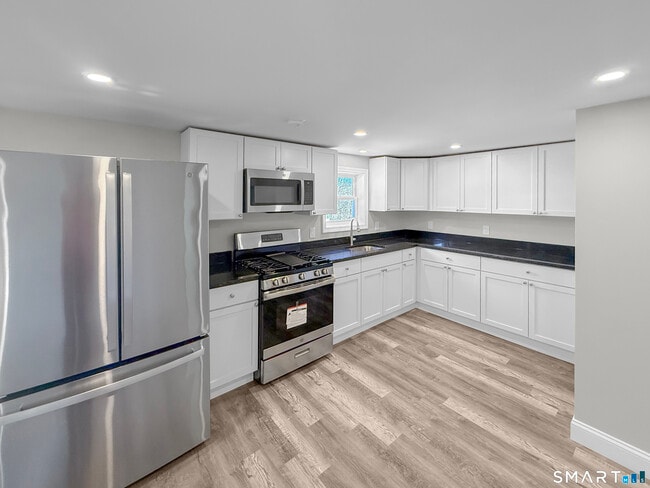 4 River Rd in Lisbon, CT - Building Photo - Building Photo