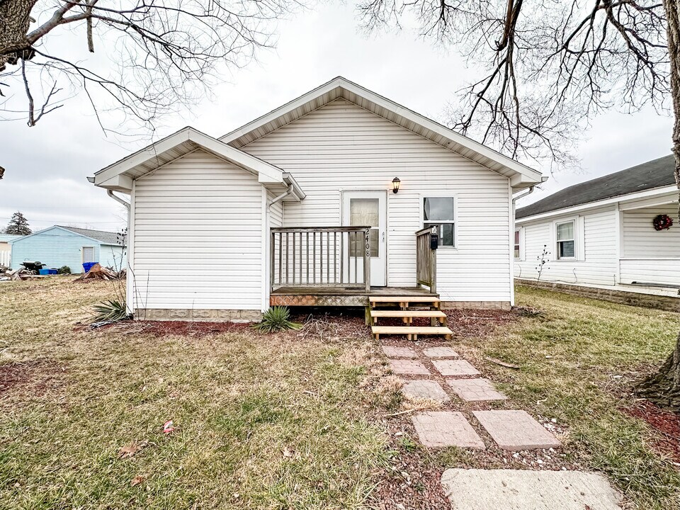 2408 N Purdum St in Kokomo, IN - Foto de edificio