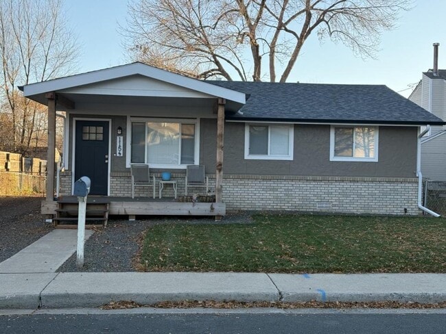 property at 1154 E 5th St