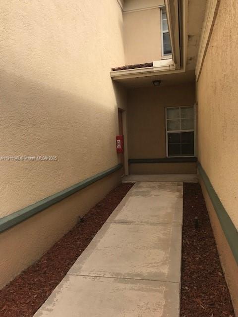 2469 Centergate Dr in Miramar, FL - Building Photo - Building Photo