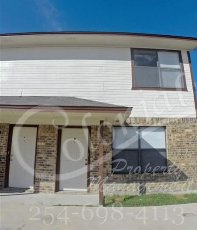property at 1201 Monroe Loop
