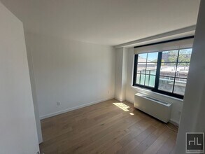 NORTHERN BOULEVARD in Queens, NY - Building Photo - Building Photo