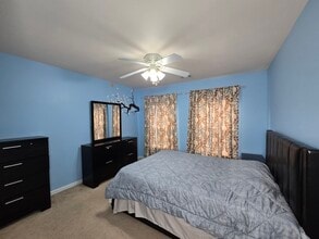 4910 Oak Hill Terrace in Cumming, GA - Building Photo - Building Photo