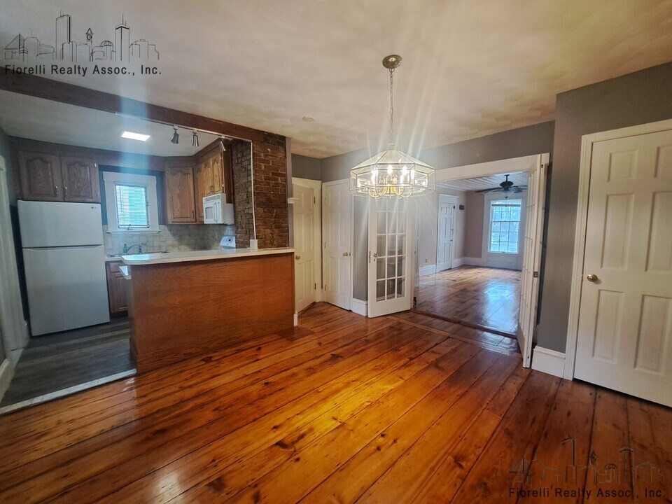 44 Princeton St, Unit 1 in Boston, MA - Foto de edificio