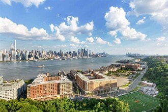 6040 JFK Blvd E in West New York, NJ - Building Photo - Building Photo