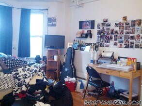 270 Huntington Ave, Unit 204 in Boston, MA - Foto de edificio - Building Photo