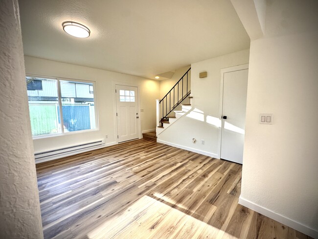 640 5th Ave S, Unit 104 in Kent, WA - Building Photo - Building Photo