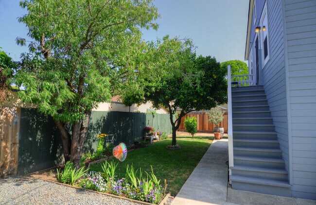 46 E Rincon Ave in Campbell, CA - Building Photo - Building Photo