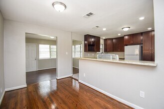 6223 Wayland St in Houston, TX - Building Photo - Building Photo