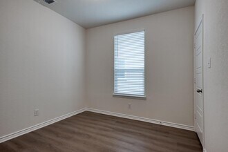 9518 Hinterlands Dr in San Antonio, TX - Building Photo - Building Photo