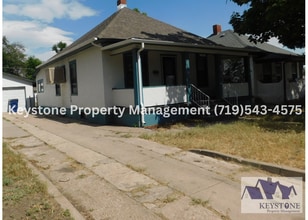 2324 Cedar St in Pueblo, CO - Building Photo - Building Photo