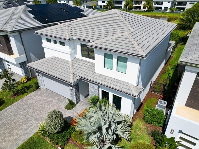 8239 Oceanus Dr in Boca Raton, FL - Building Photo - Building Photo