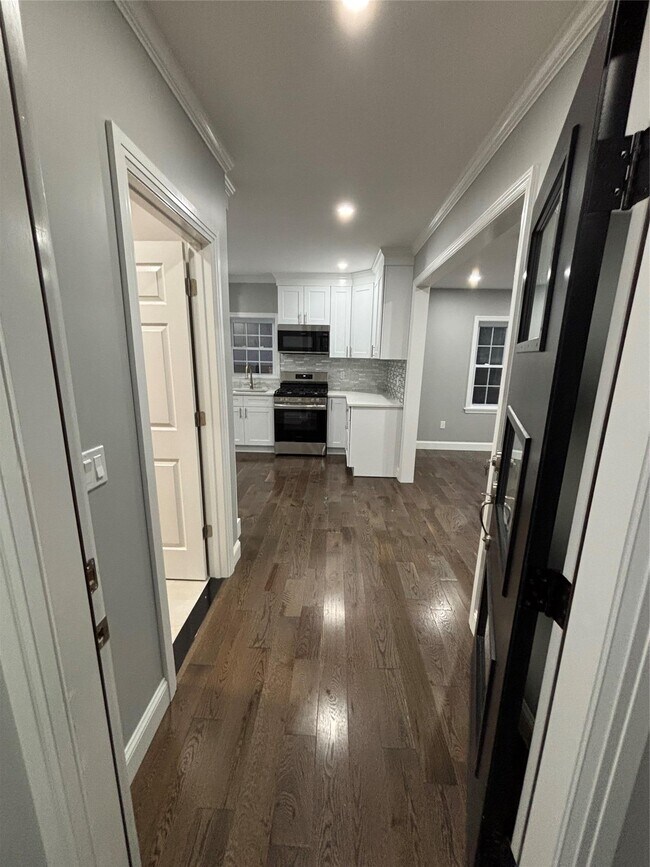 155 Montgomery Ave-Unit -2 in Scarsdale, NY - Building Photo - Building Photo
