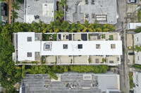 928 Pennsylvania Ave in Miami Beach, FL - Building Photo - Building Photo