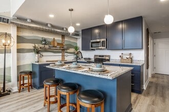 108 W Main St, Unit A in Thorntown, IN - Foto de edificio - Building Photo