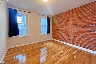 155 Broadway, Unit 02 in Somerville, MA - Building Photo - Building Photo