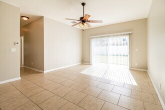 2274 Victoria Falls Dr in Orlando, FL - Building Photo - Building Photo