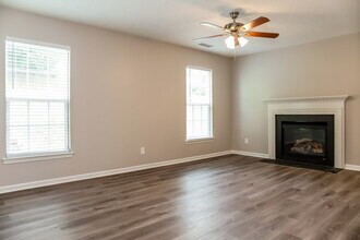 10316 Gold Pan Rd in Charlotte, NC - Building Photo - Building Photo