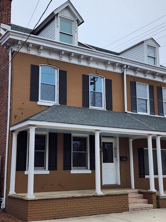 603 Delaware St in New Castle, DE - Building Photo