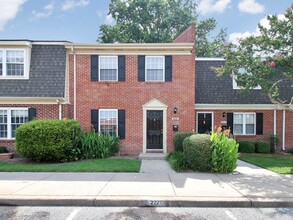 Legacy at Tech Center in Newport News, VA - Foto de edificio - Building Photo