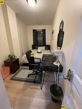 871 Harrison Ave, Unit 3 in Boston, MA - Foto de edificio - Building Photo
