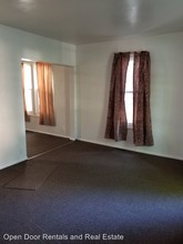 209 S Ijams St in Garrett, IN - Foto de edificio - Building Photo