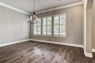 325 Bunker Hill Rd in Houston, TX - Building Photo - Building Photo