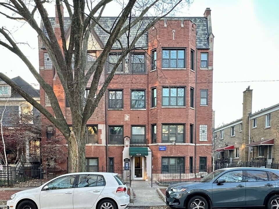 4619 N Paulina St in Chicago, IL - Building Photo